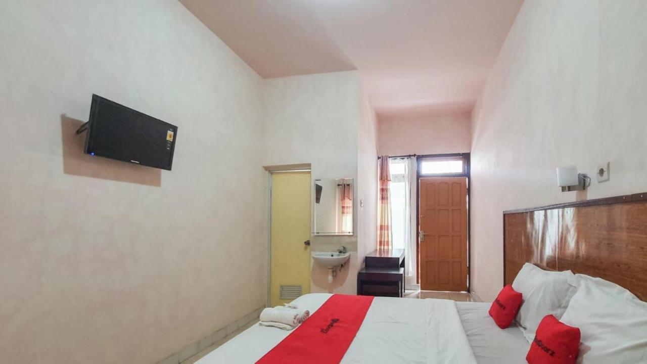 Reddoorz At Pujon Malang Hotel Batu  Exterior photo